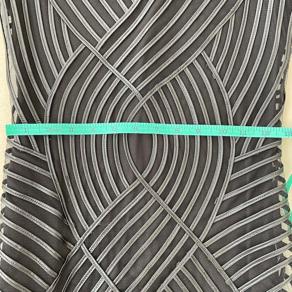 PARKER DRESS - Picture 4 of 9